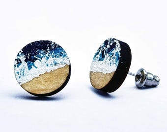 Ocean Wave Wood Stud Earrings – Hand Painted Round Wooden Studs, Coastal Beach Jewelry, Lightweight Everyday Earrings, Nautical Gift for Her