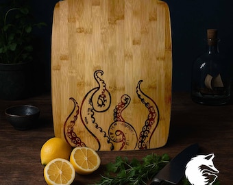 Octopus Tentacle Bamboo Cutting Board – Laser Engraved Ocean Design, Eco-Friendly Kitchen Accessory & Unique Gift Idea
