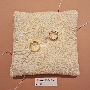 Portafedi in pizzo e velluto bianco avorio, Cuscino per fedi nuziali, Porta fede nuziale, matrimonio shabby chic, romantico, classico