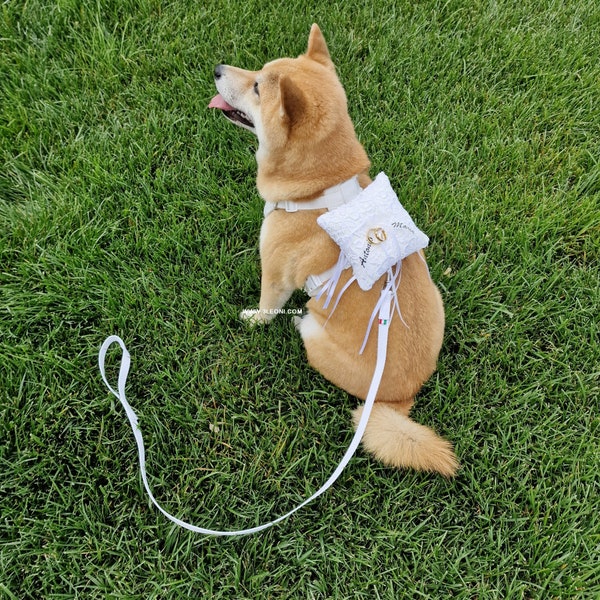 Cuscino portafedi bianco in pizzo macrame, per cane da legare sulla pettorina