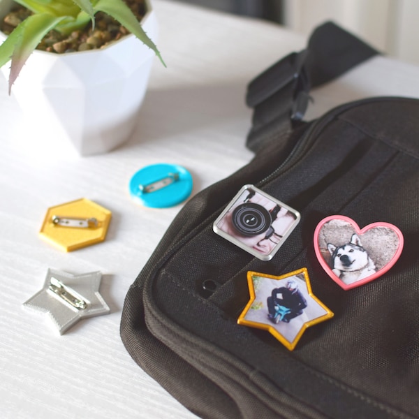 3D printed Photo Pin Badges gift