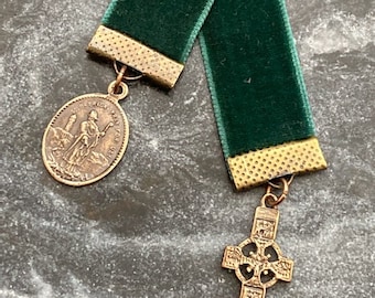 Velvet Catholic Bookmark - Celtic Cross and Saint Patrick - Bronze - Green Velvet