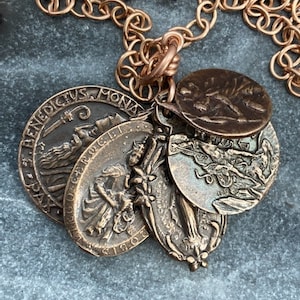 Collar de protección católica - Bronce macizo - Santos Miguel Benito Cristóbal - Medalla Milagrosa - Medalla Escapulario