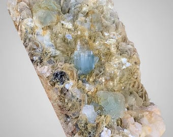 Aquamarine Crystals With Fluorite And Muscovite Specimen From Skardu Pakistan - 390 Gram