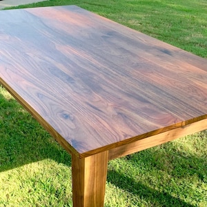 Nussbaum Esszimmertisch - Digitale Holzbearbeitungspläne - PDF Holzbearbeitungspläne