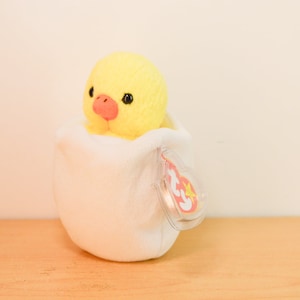TY Beanie Baby / Eggbert The Baby Chick white / Vintage / Great condition / Regular size / 1999