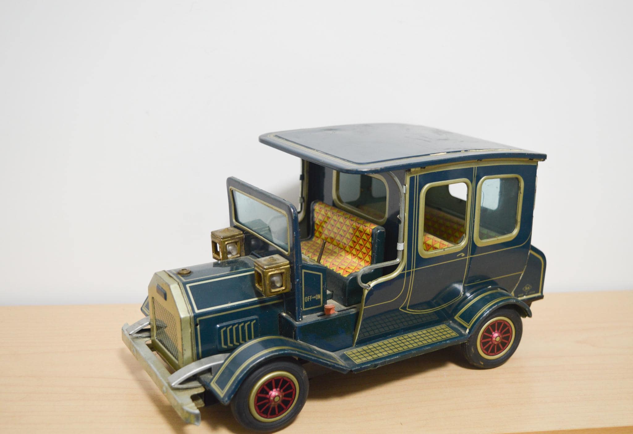 Vintage 1960s SH Horikawa Tin Toy Car 