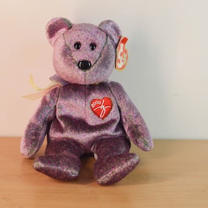 TY Beanie Baby / 2000 Signature Bear / Vintage / Great condition / Regular size 2000