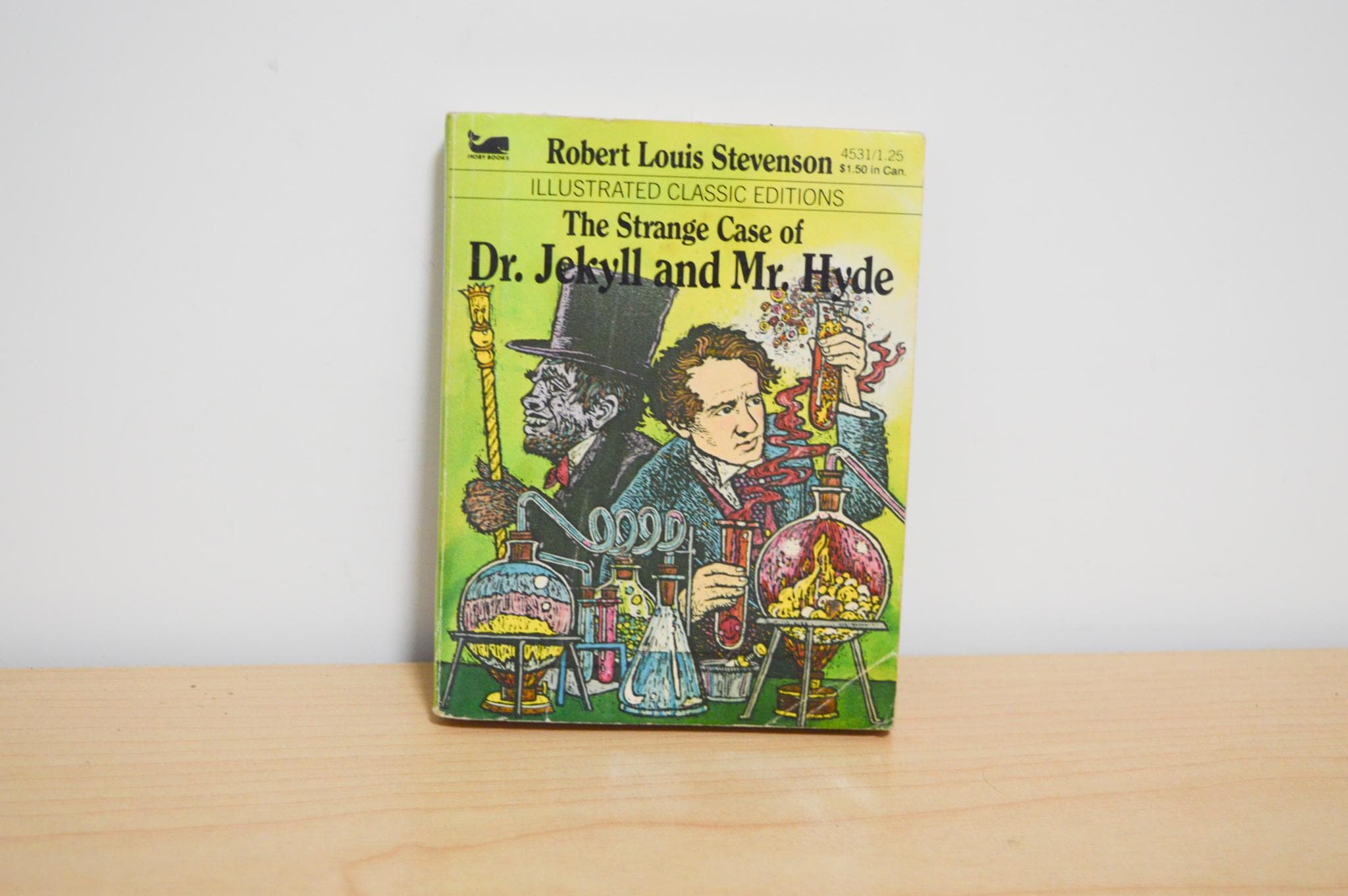 Illustrated Classics Mini Book - Dr. Jekyll Mr. Hyde & Moby Dick