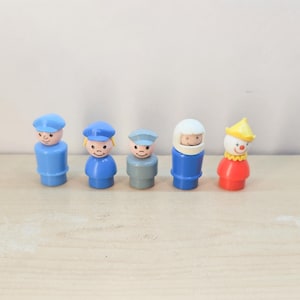 Fisher Price Little People Plastic Vintage Figures - Lot of 5