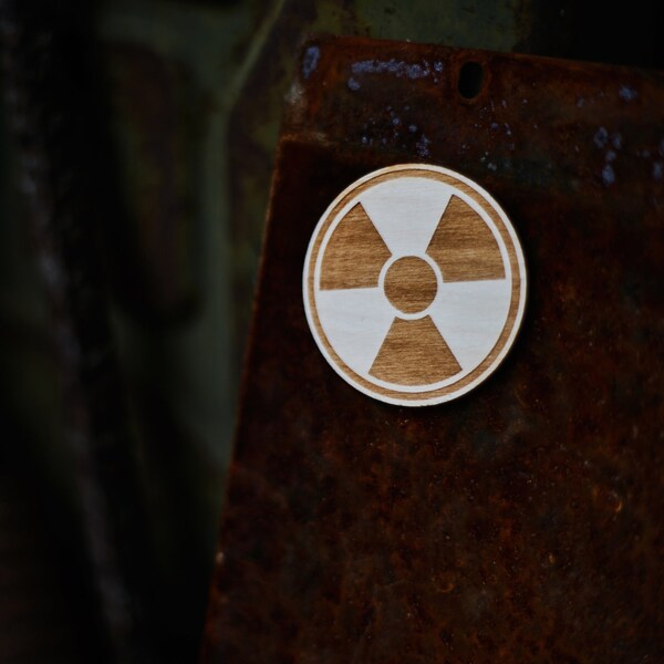 RADIOACTIVITY wooden magnet (round)