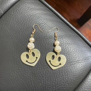 Happy Face Heart shape earring