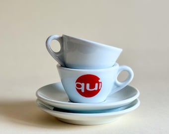 Set aus 2 Vintage-Kaffeetassen „Qui“ mit Untertassen, aus Porzellan, hergestellt von „IPA“, 80er Jahre, Made in Italy, Espressotassen für Bars