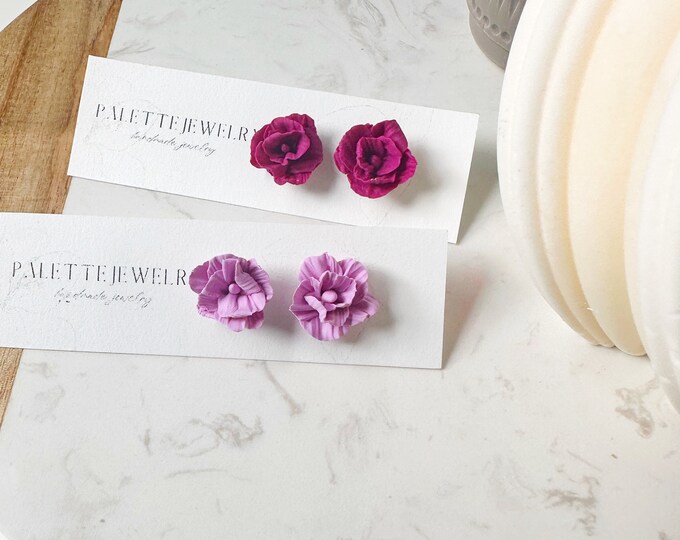 Jewel Flora Stud Earrings main image 0