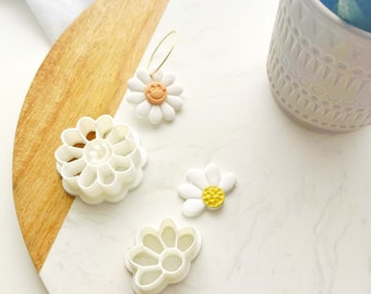 Flower Clay Cutter/Smiley Flower Clay Cutter / Sharp Cutter For Polymer Clay / Polymer Clay Cutter / Flower Cutter / Smile Cutter