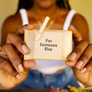 Joie pour quelqu’un d’autre / Carte de citations inspirantes / Cartes de positivité / Cartes d’affirmation / Cartes de méditation / Cartes de soins personnels