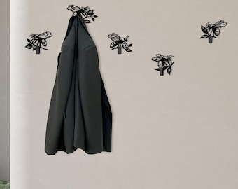 Black metal bee wall hooks, towel hanger, coat rack, decorative wall art, gift