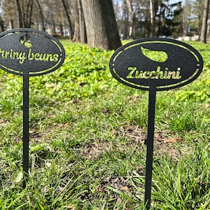 Metal veggie garden marker, plant tags, metal garden sign, outdoor garden tags, metal herb stakes, vegetable label, metal yard decor