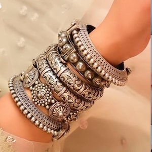 Chic stack of boho kadas /  OPENABLE Bangles,vintage Style Indian kada , Oxidised Jewellery, Silver Look A like Bangle,Tribal Jewellery,Gift