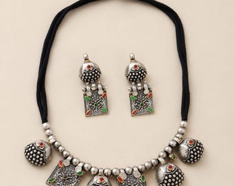 Collana girocollo Hasuli con pietre pregiate, set di gioielli tribali in argento anticato