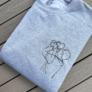 Personalisierter bestickter Hoodie/Sweatshirt mit Fotostickerei Partner Outline Line Art Foto Geburtstagsgeschenk Jahrestag zdjęcie 1