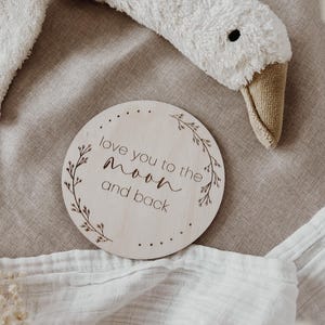 love you to the moon and back Meilensteinkarte Baby