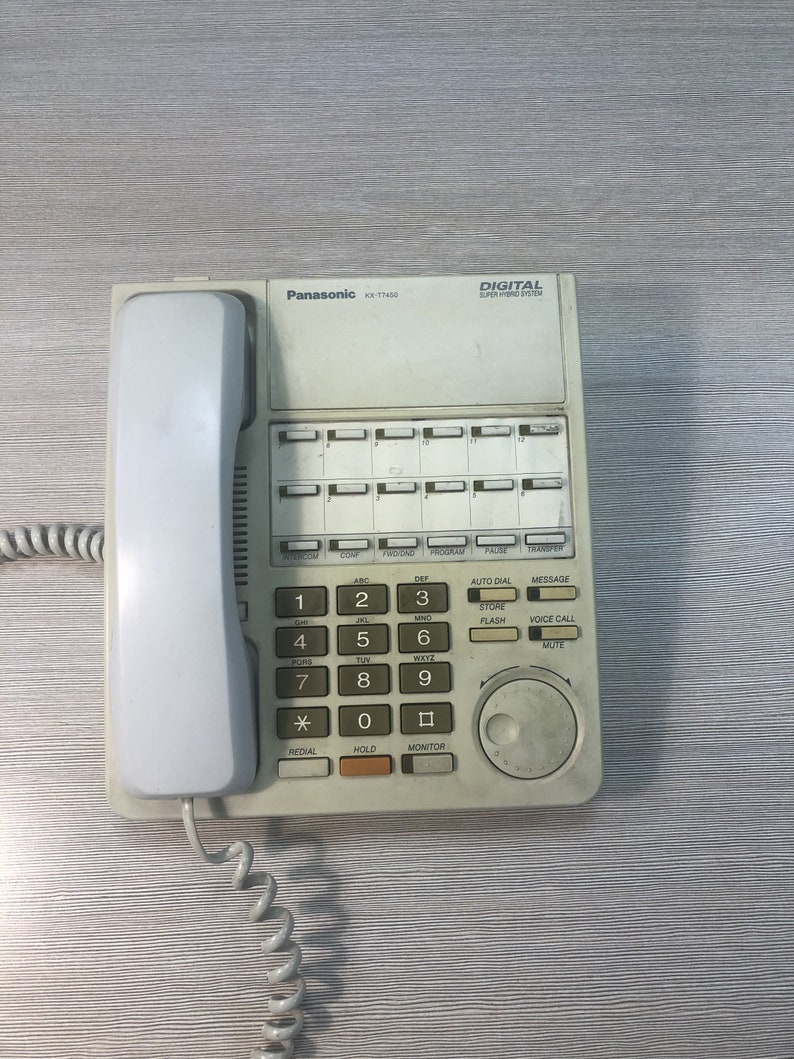 Panasonic KX-T7450 eigen telefoon Digitaal. Panasonic KX-T7450 eigen telefoon Digitaal.