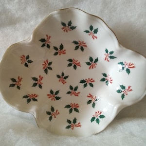 Vintage Lefton China Boughs Of Holly 2528 Hand-painted Gold Rim Candy/Trinket Dish Circa 1950s