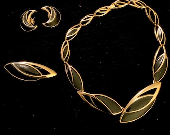 RARE Trifari Designer signed KUNIO MATSUMOTO Modern Black Crescent Enamel Gold Tone Parure Necklace, Earrings, Brooch Pin - collector set