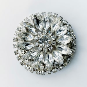 Huge Layered dimensional clear crystal rhinestone Silver tone Flower Snowflake Brooch Pin | unsigned Weiss Juliana Statement