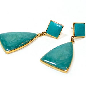 1970/80s Vintage TRIFARI Signed Pearlized Swirl Turquoise Enamel Dangle Drop Pierced Earrings- Modern Geometric, Aqua