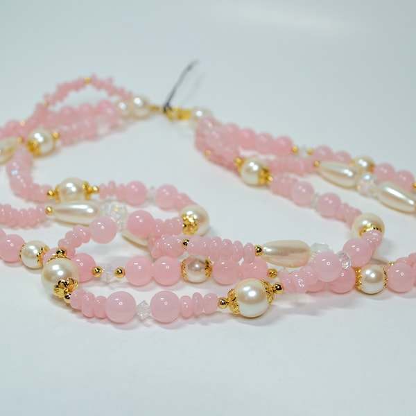 NWT Vintage Trifari TM Faux Pearl Pink Quartz Gold Tone Acrylic Triple Strand Beaded Necklace 18”