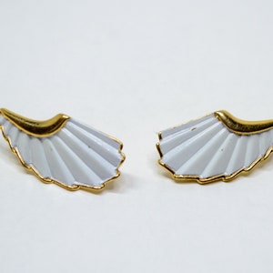 Vintage Trifari TM Gold Tone Abstract Pleated Fan Pierced Back Earrings in White Enamel and Gold Tone 1980s 1990s