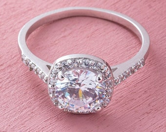 1.50 ctw Round Halo Engagement Ring. Sterling Silver High Quality , Wedding Ring , Silver Promise Ring. Luxury Halo Ring