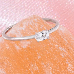 East West Oval Minimalist Ring , 5*3 Oval Cut