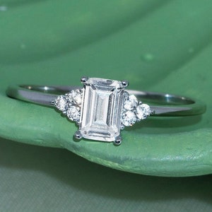 0,50ct Emerald Cut Solitaire Engagement Ring   , Promise Ring , Anniversary Ring