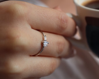 14K Solid Gold Dainty & Minimalist 3 Baguette CZ Band Ring , Silver Stackable Baguette Ring