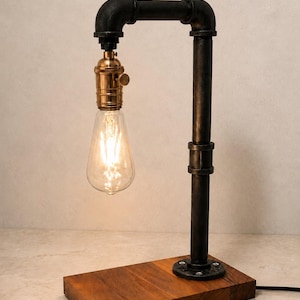 3D-Printed Edison Bulb Industrial Pipe Desk Lamp – Wood Base