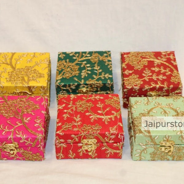 100 Pcs Indian Sweet Boxes, Diwali gifts, Indian Gift Box, Indian Bridesmaid box, Return Gift, Wedding Favor, Marriage Gift, Shagun Box