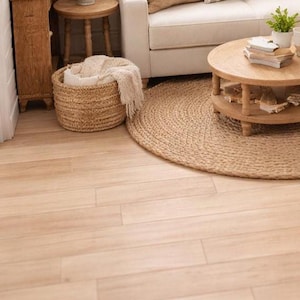 Puede incluir: Un letrero de madera rústica con el texto "Welcome to our home" en letras blancas. El letrero presenta un acabado envejecido y un diseño simple y acogedor, perfecto para la decoración de la entrada.