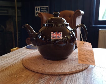 Brown Betty 6 Cup Tea Pot | Accessories | Made in England