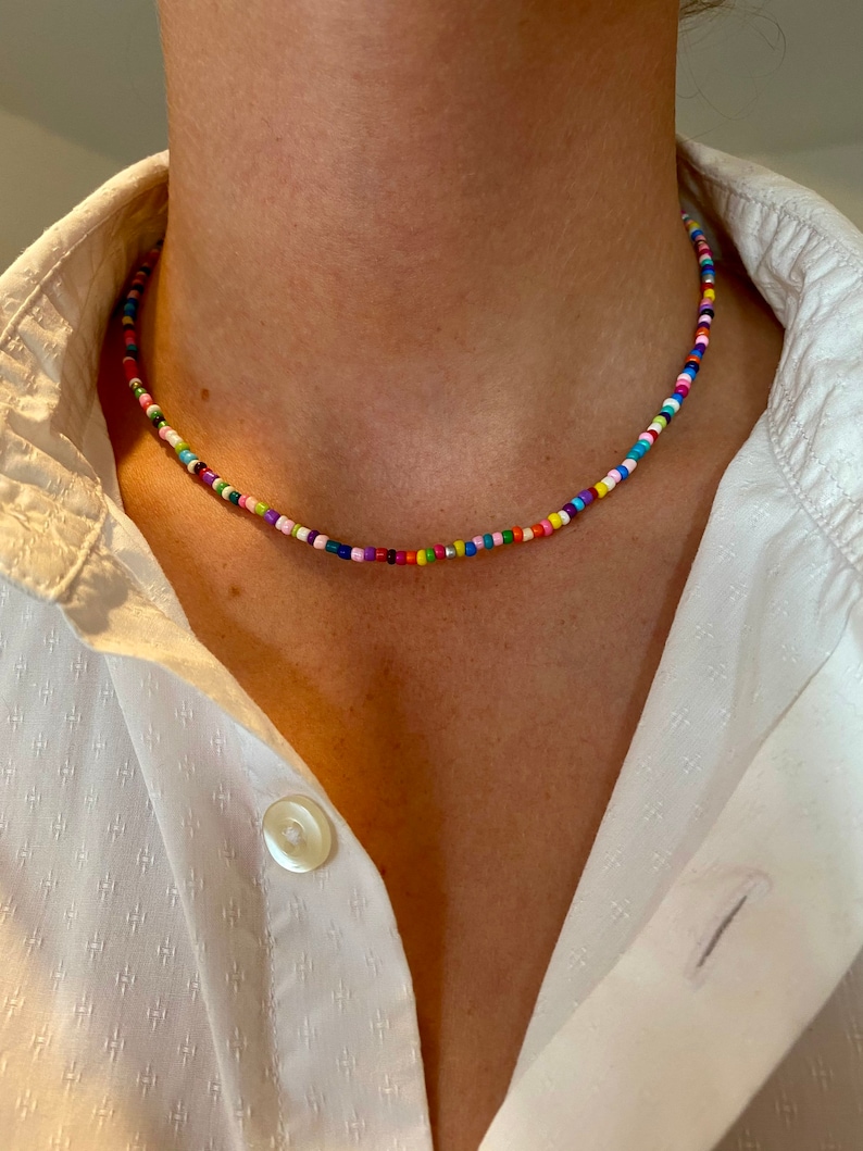 Bunte Perlenhalskette, bunter Perlenchoker, liebevoll handgemachte Perlenkette, colorful necklace, dezent Bild 1