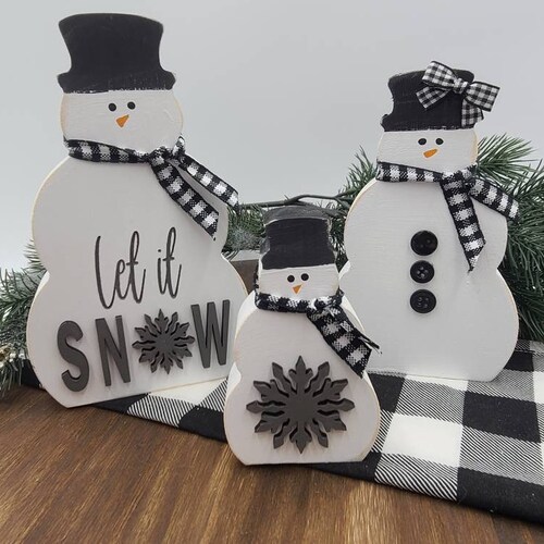 Joanie Stencil Chunky Block Snow Snowflake Stars Holiday Christmas Prim Signs 