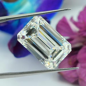 4.5 Ct Emerald Cut Lab Grown Diamond/IGI Certified Diamond/Crafting for Engagement Ring/CVD Diamond