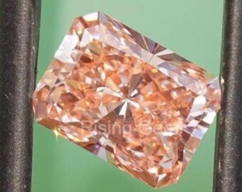 Radiant Cut Fancy Pink Lab Grown Diamond: IGI-gecertificeerd