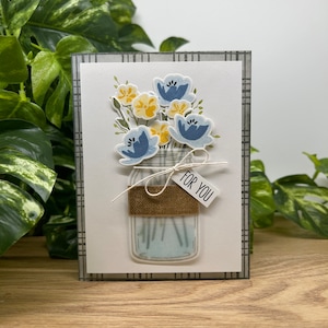 Carte faite main florale bleue pensée à vous