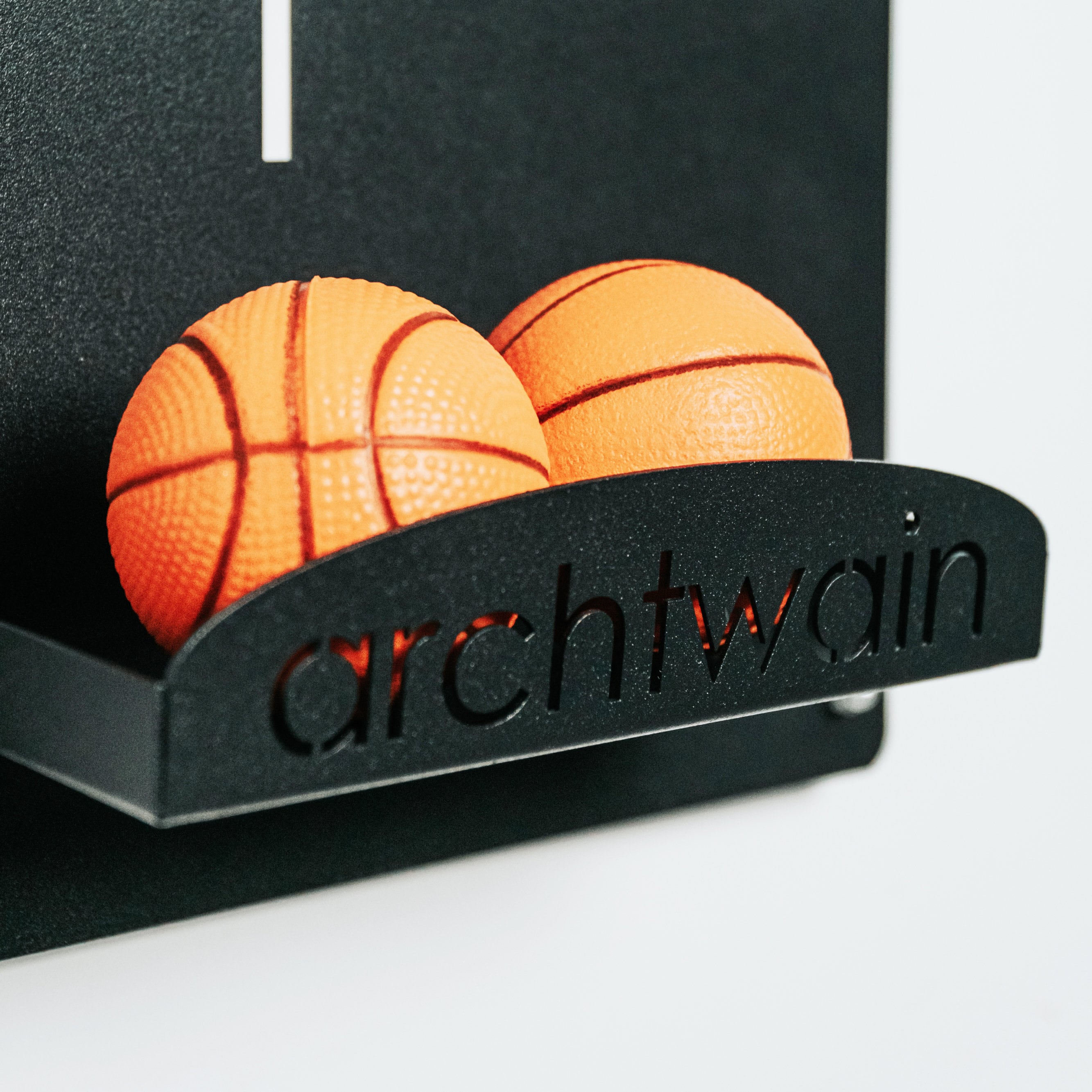 Dusarls Supporto da Basket a Parete a Forma di Mano, Scultura a Mano Porta Palla Sportiva, Espositore a Parete per la Decorazione della Sala Sportiva di Calcio
