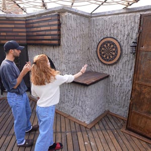 Dartbordmuurkunstspel: handgemaakt binnendecor voor gameroom afbeelding 3