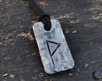 Runen Wunjo, Geschmiedeter Anhänger Eisen Amulett, Handgefertigter Talisman, Runen Amulett Anhänger
