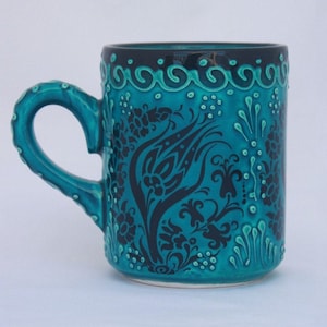 Handgemachter türkischer Keramikbecher, rustikale Teetassen, Tontasse, Keramik im osmanischen Stil, bleifreie Glasuren, traditionelles Design, Griff, Geschenk für Mama